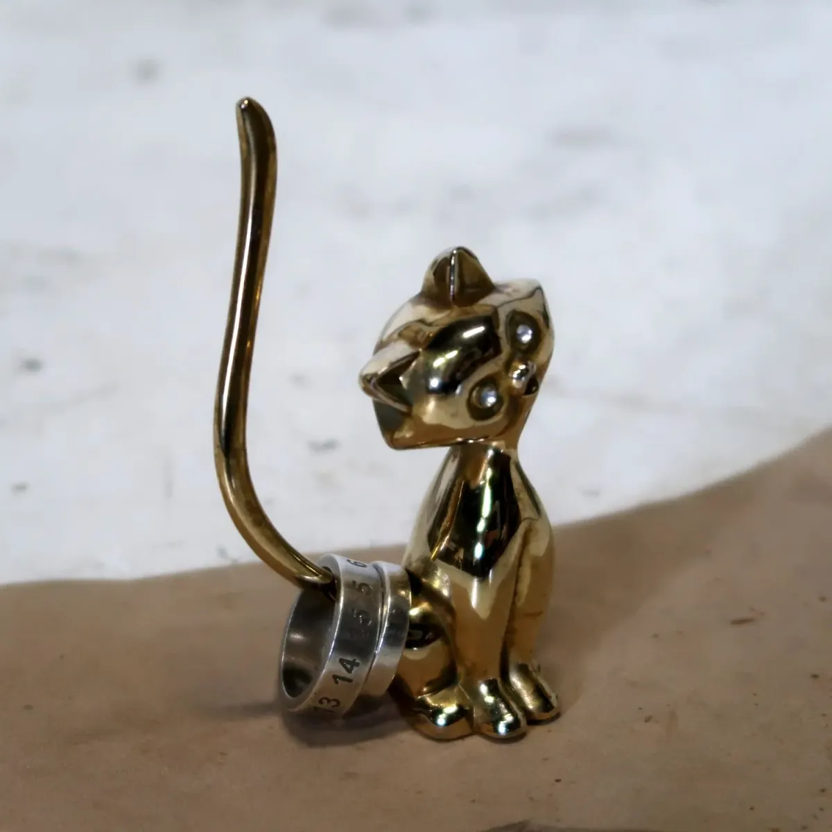 ビンテージ リングホルダー キャットモチーフ 真鍮