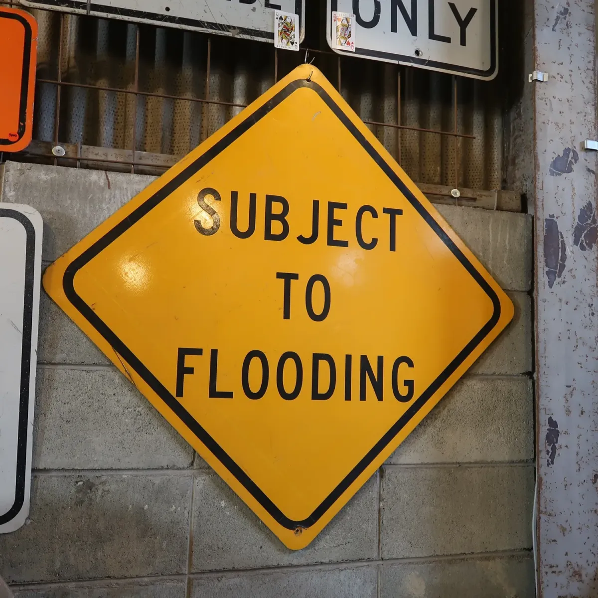 SUBJECT TO FLOODING ビンテージ 大型ロードサイン