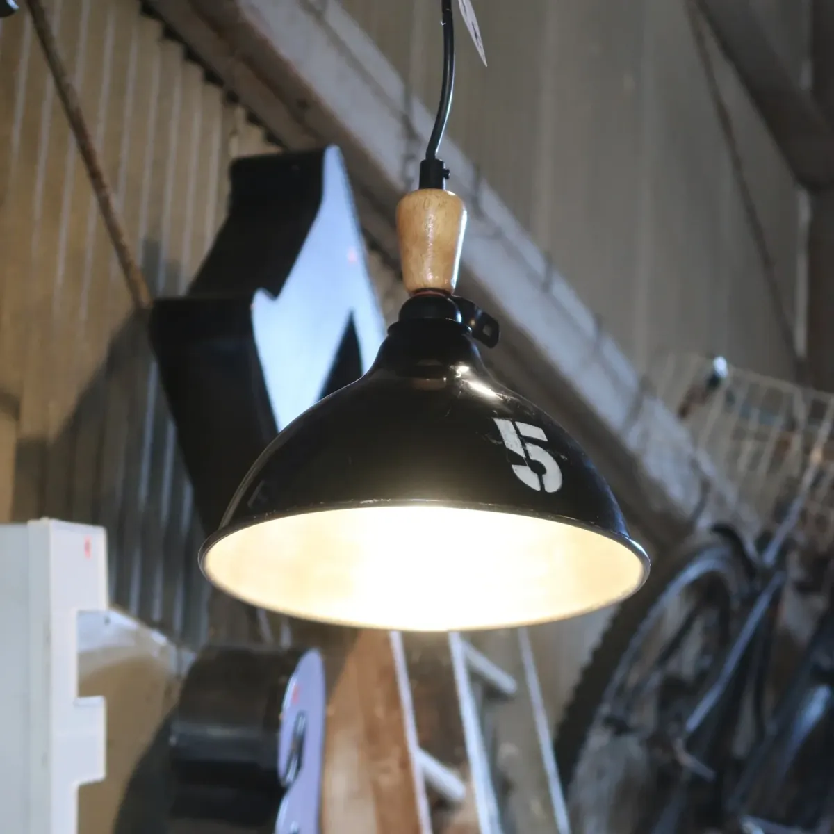 ビンテージ アルミシェード ペンダントランプ