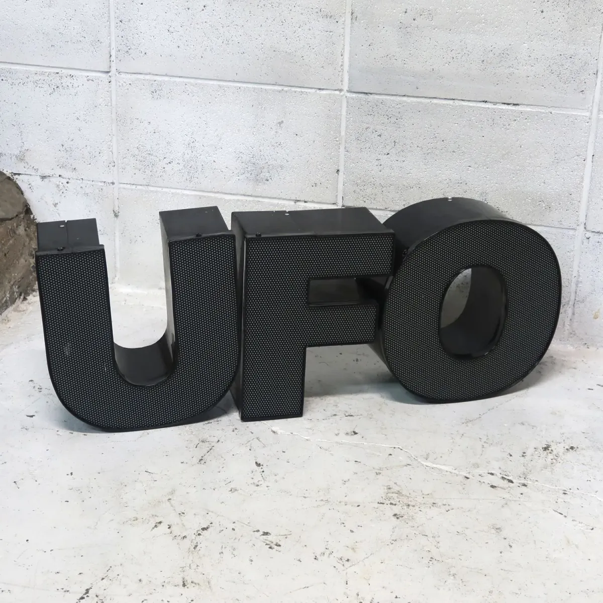 ビンテージ レターサイン U