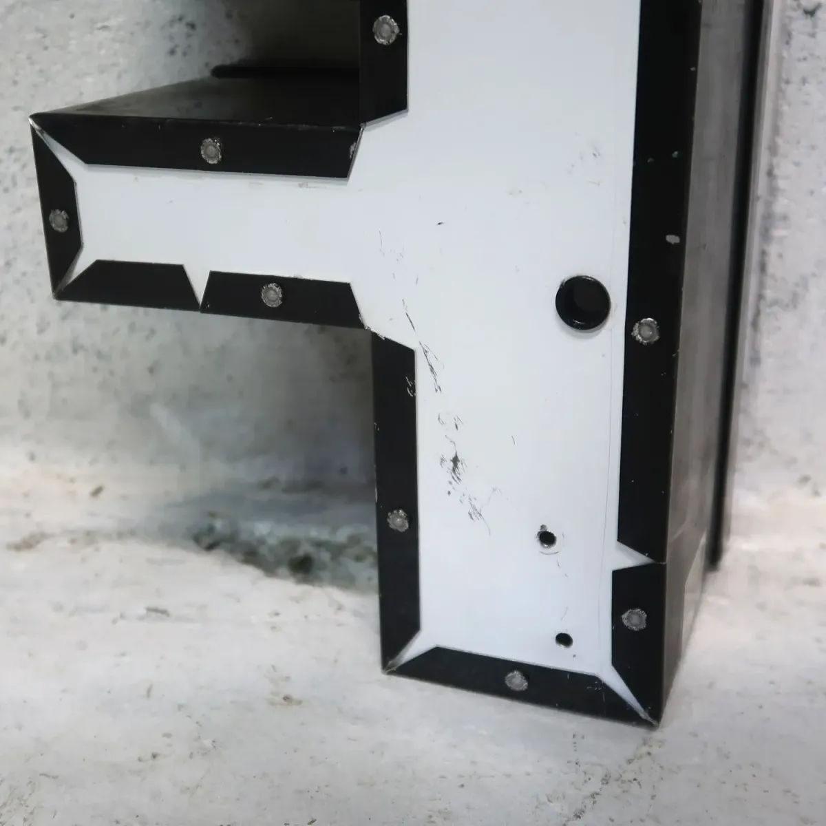 ビンテージ レターサイン F