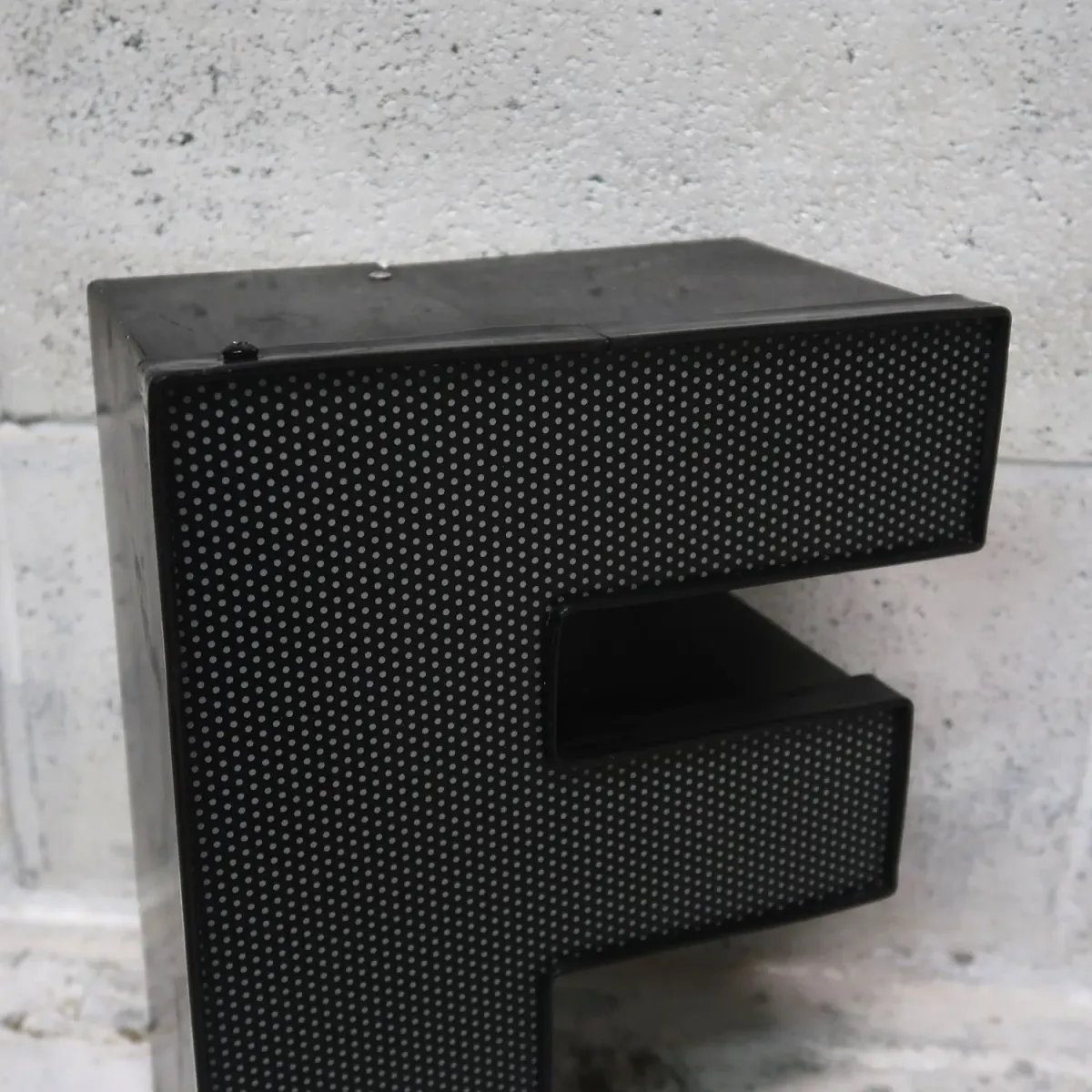 ビンテージ レターサイン F