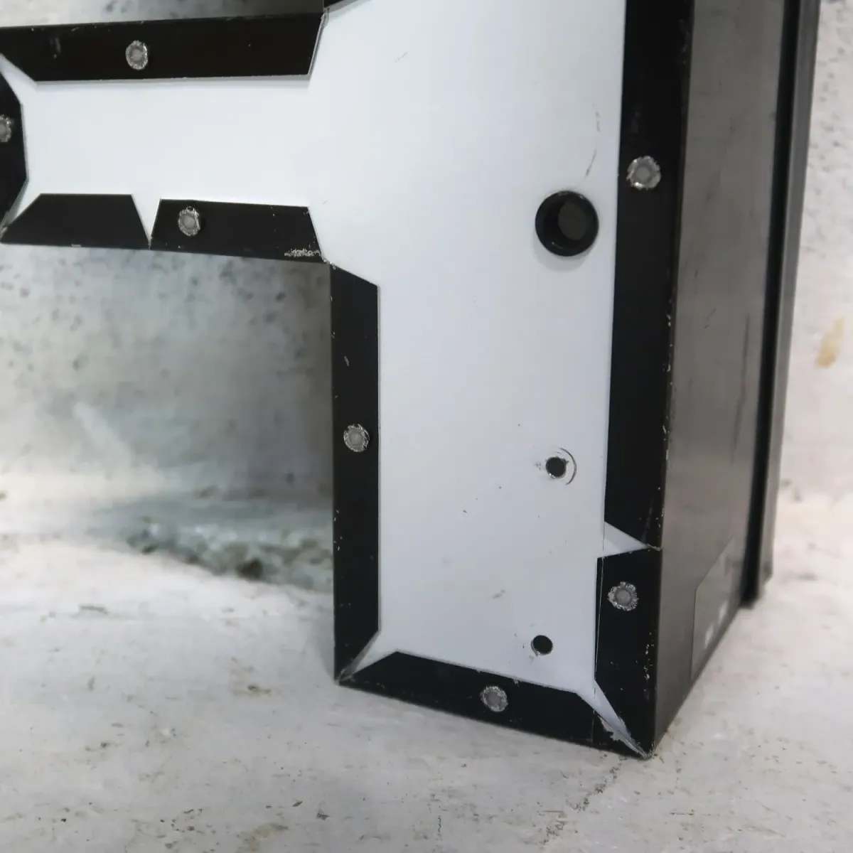 ビンテージ レターサイン F