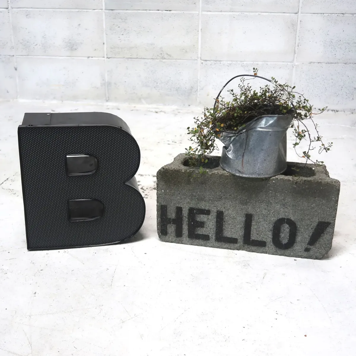 ビンテージ レターサイン B