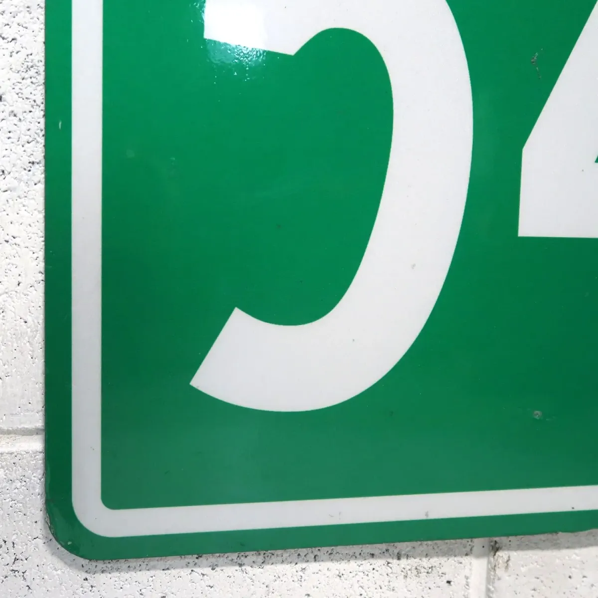 548 メタルサイン