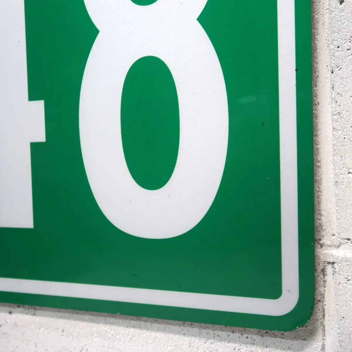 548 メタルサイン