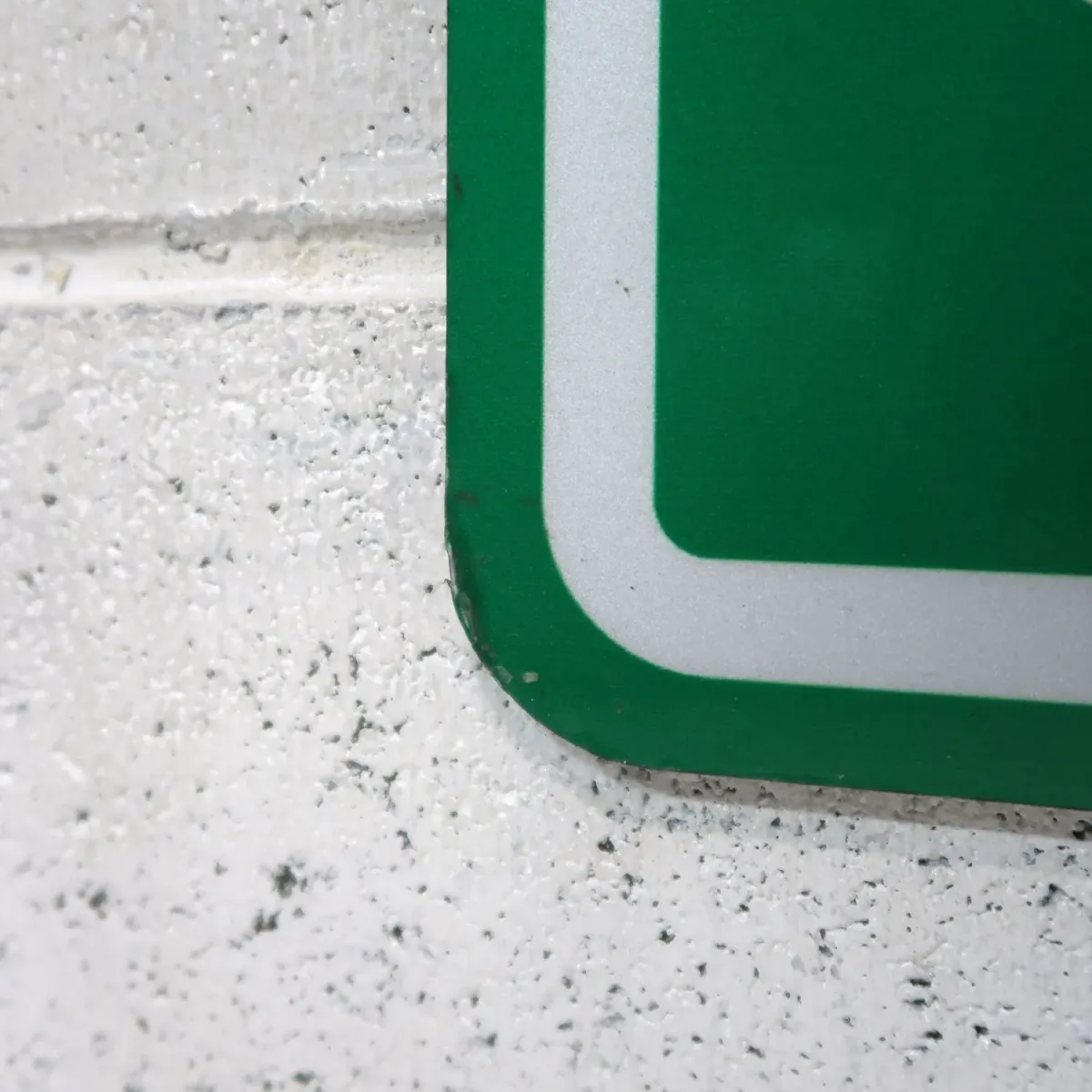 548 メタルサイン