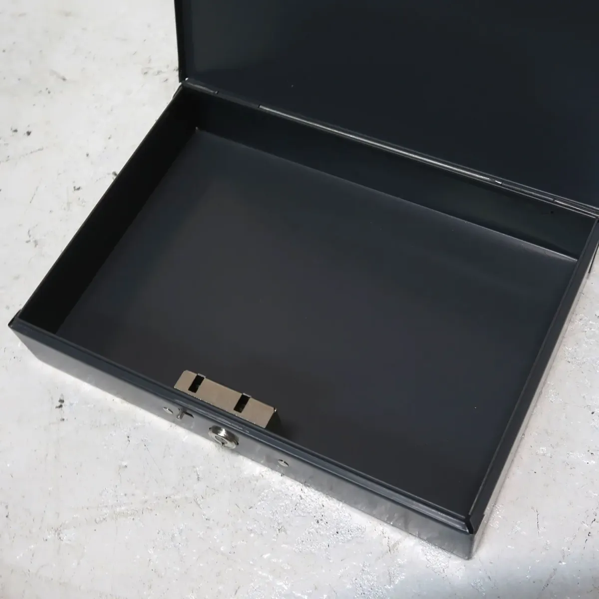 メタルボックス キャッシャー