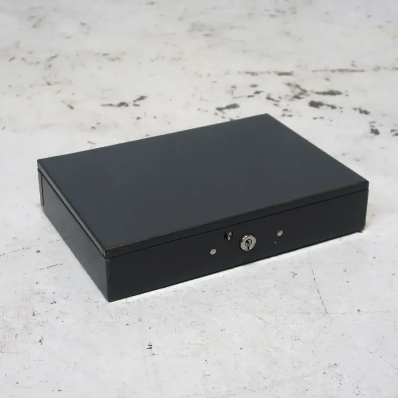 メタルボックス キャッシャー