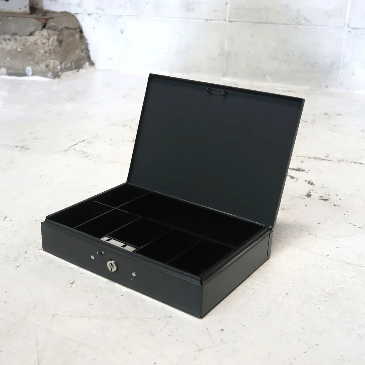 メタルボックス キャッシャー