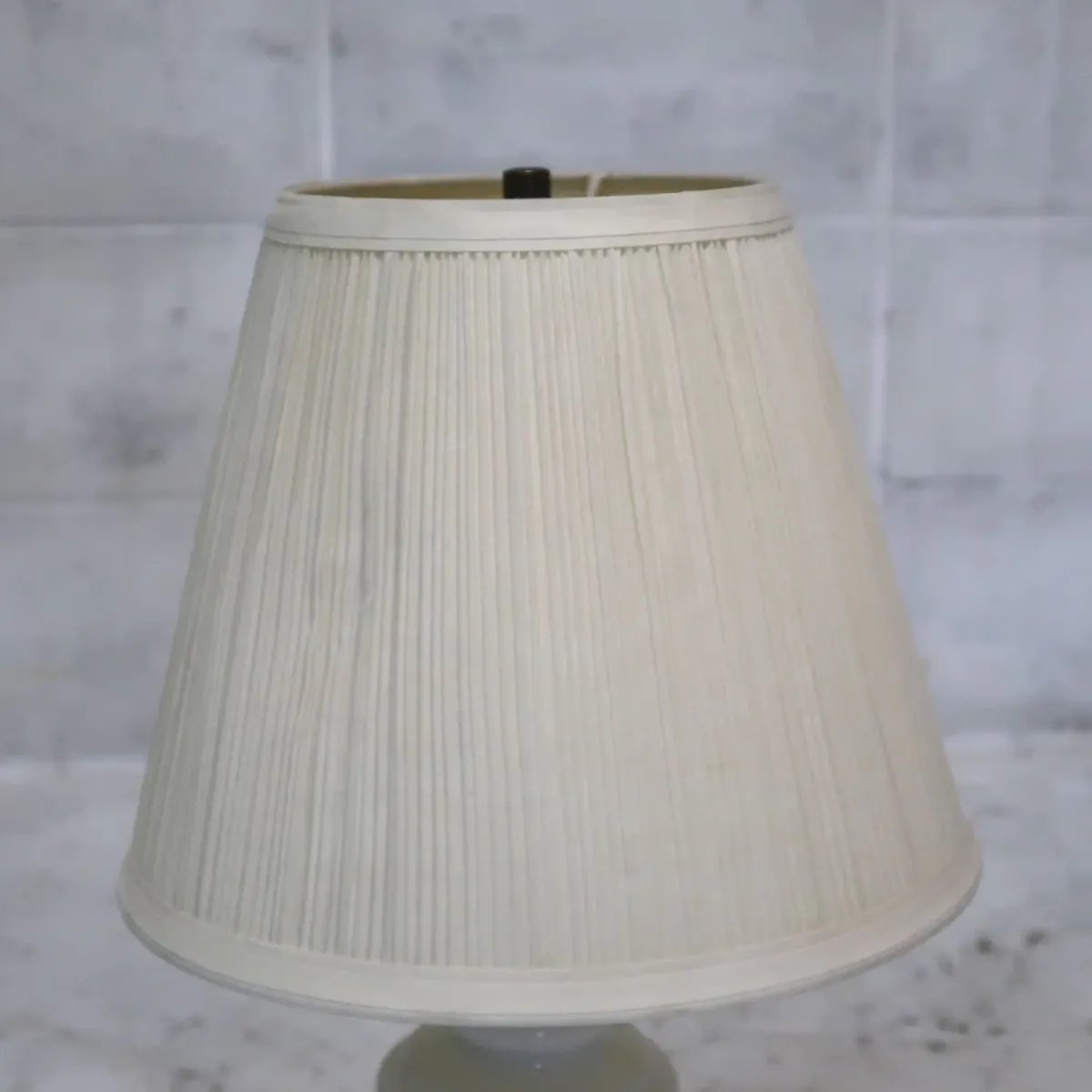 アンティーク ミルクガラス ホブネイルランプ