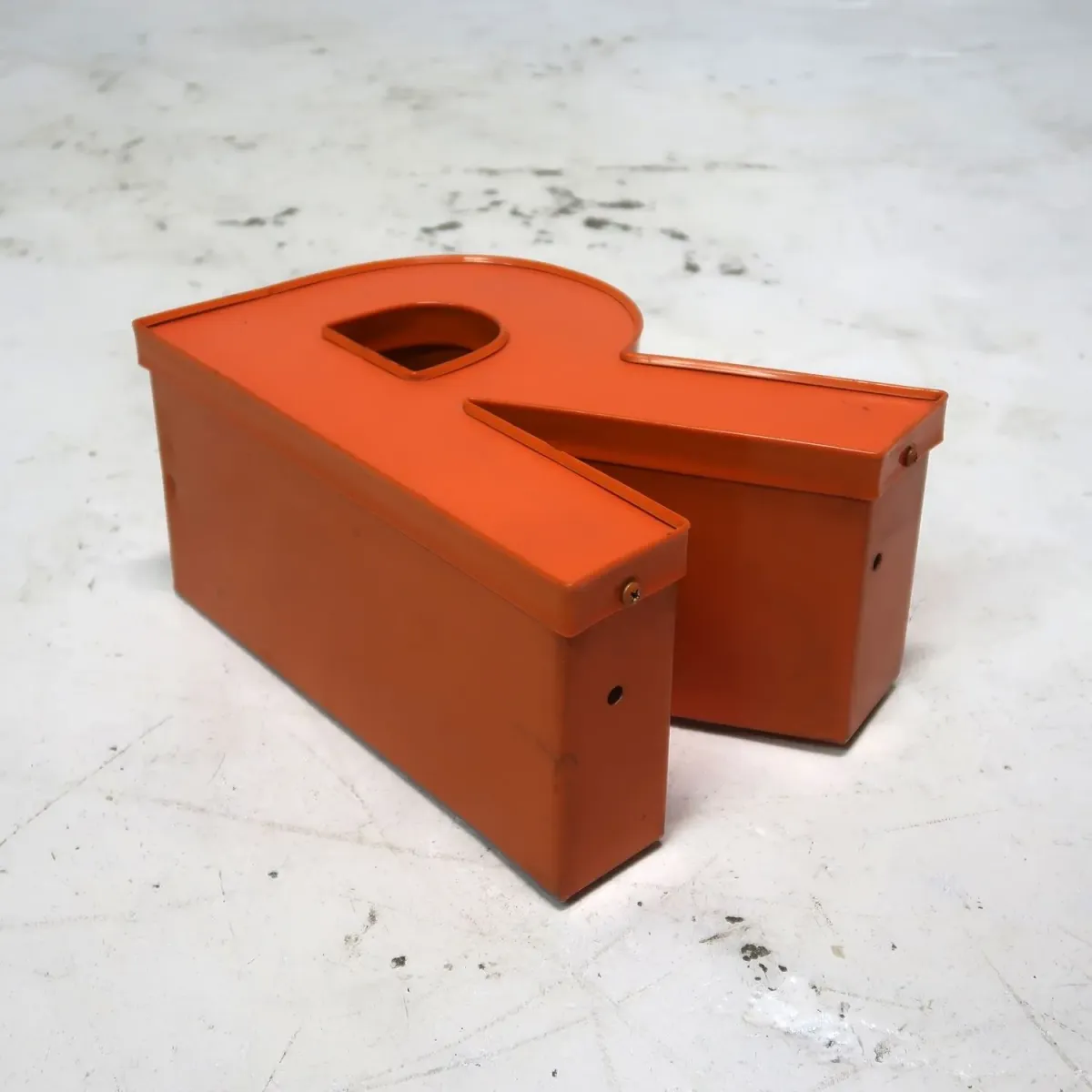 ビンテージ レターサイン R