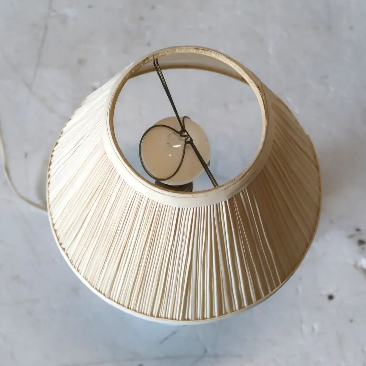 アンティーク ミルクガラス ホブネイルランプ