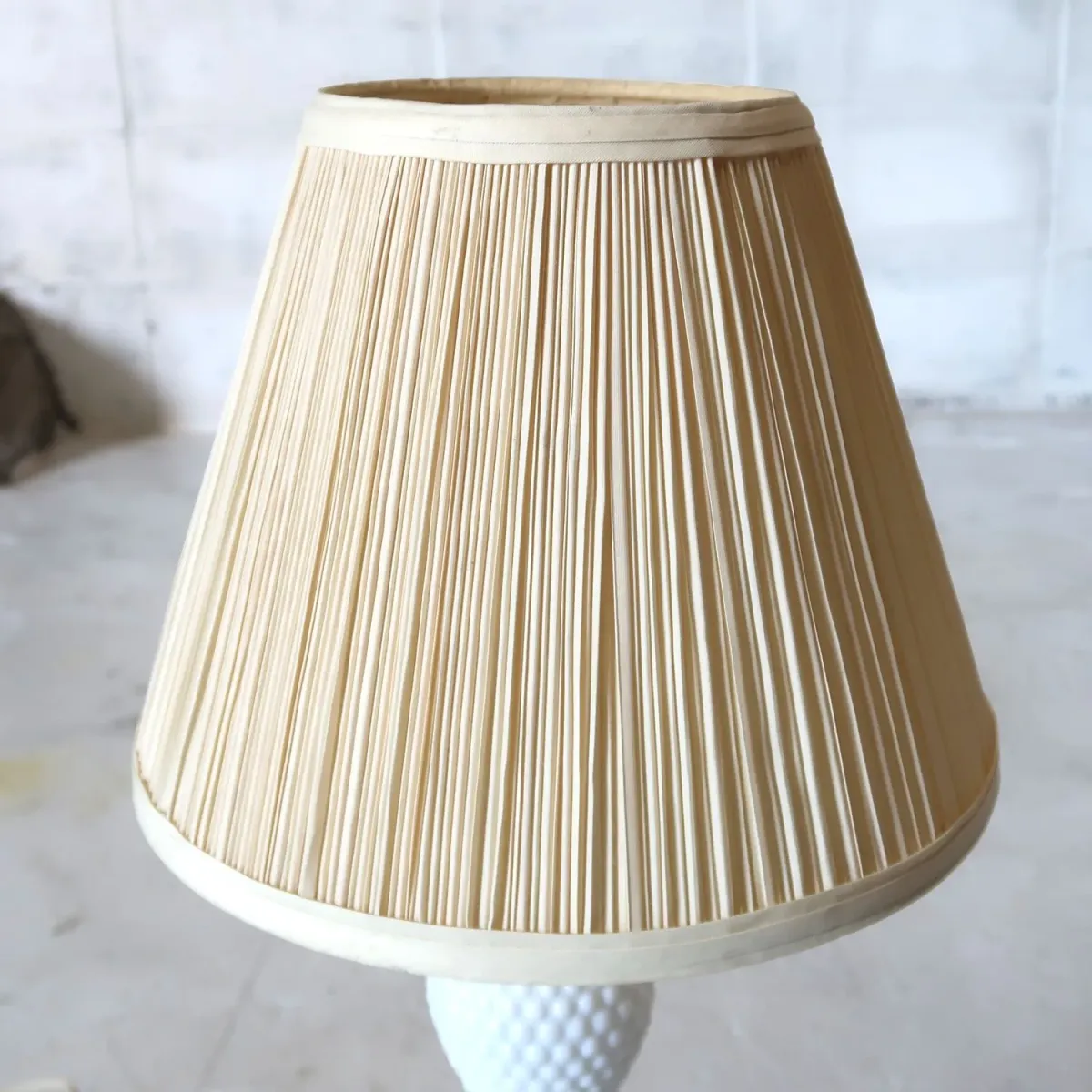 アンティーク ミルクガラス ホブネイルランプ