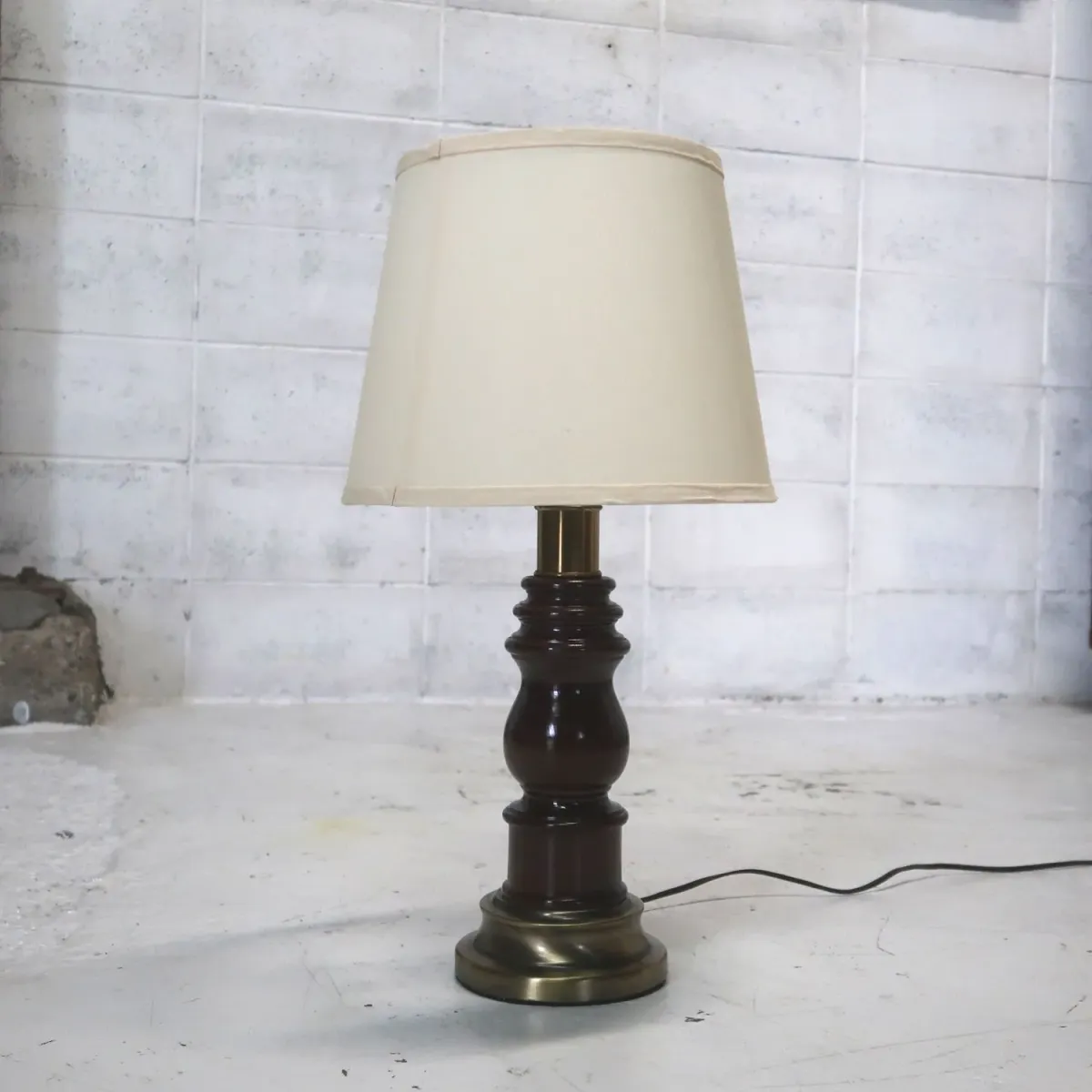 アンティーク モダンデザイン テーブルランプ