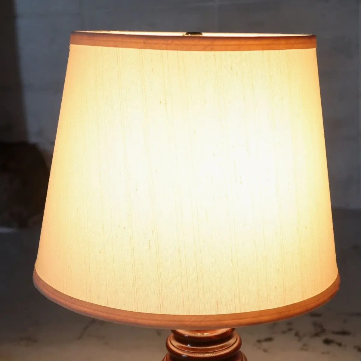 アンティーク モダンデザイン テーブルランプ