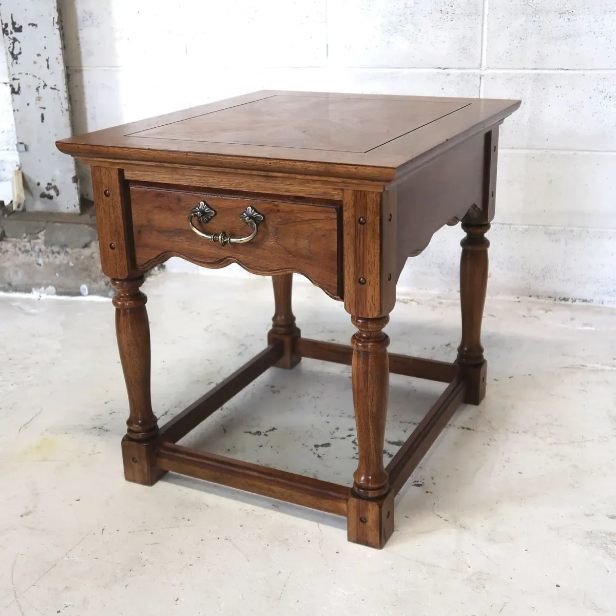 Thomasville アンティーク サイドテーブル