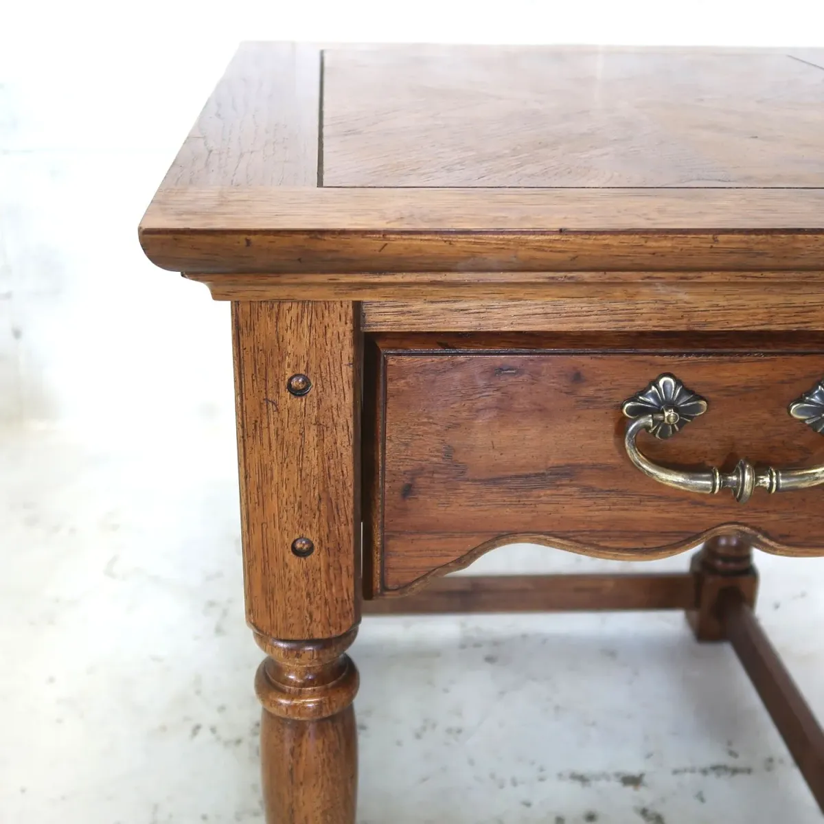 Thomasville アンティーク サイドテーブル