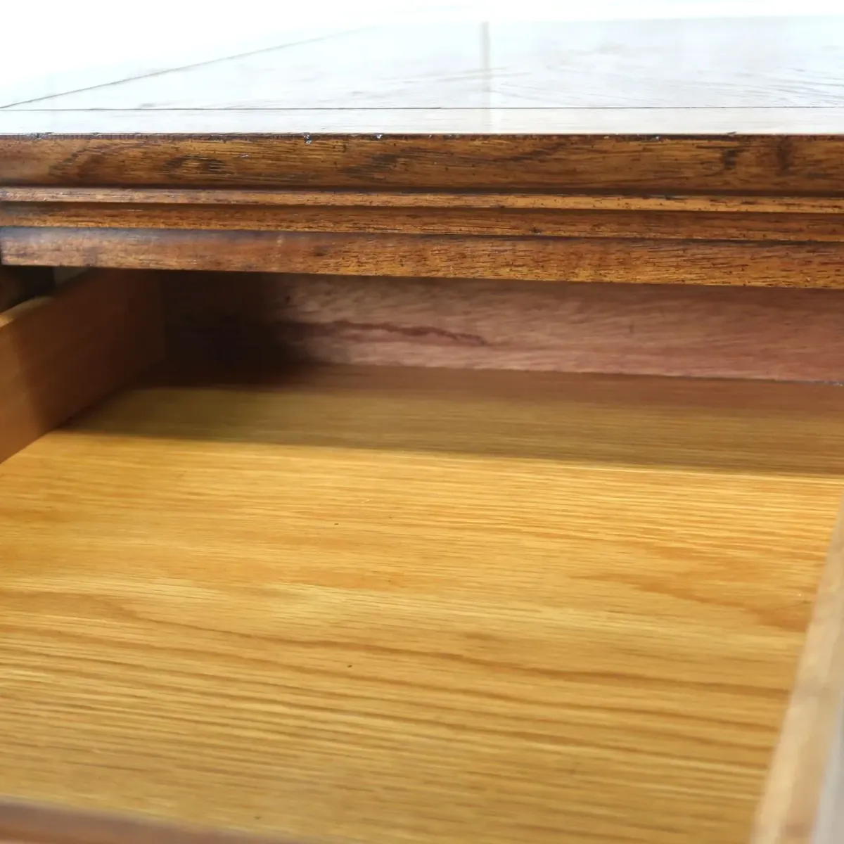 Thomasville アンティーク サイドテーブル