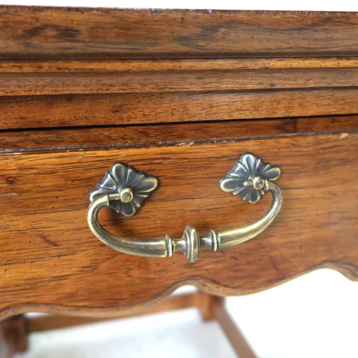 Thomasville アンティーク サイドテーブル