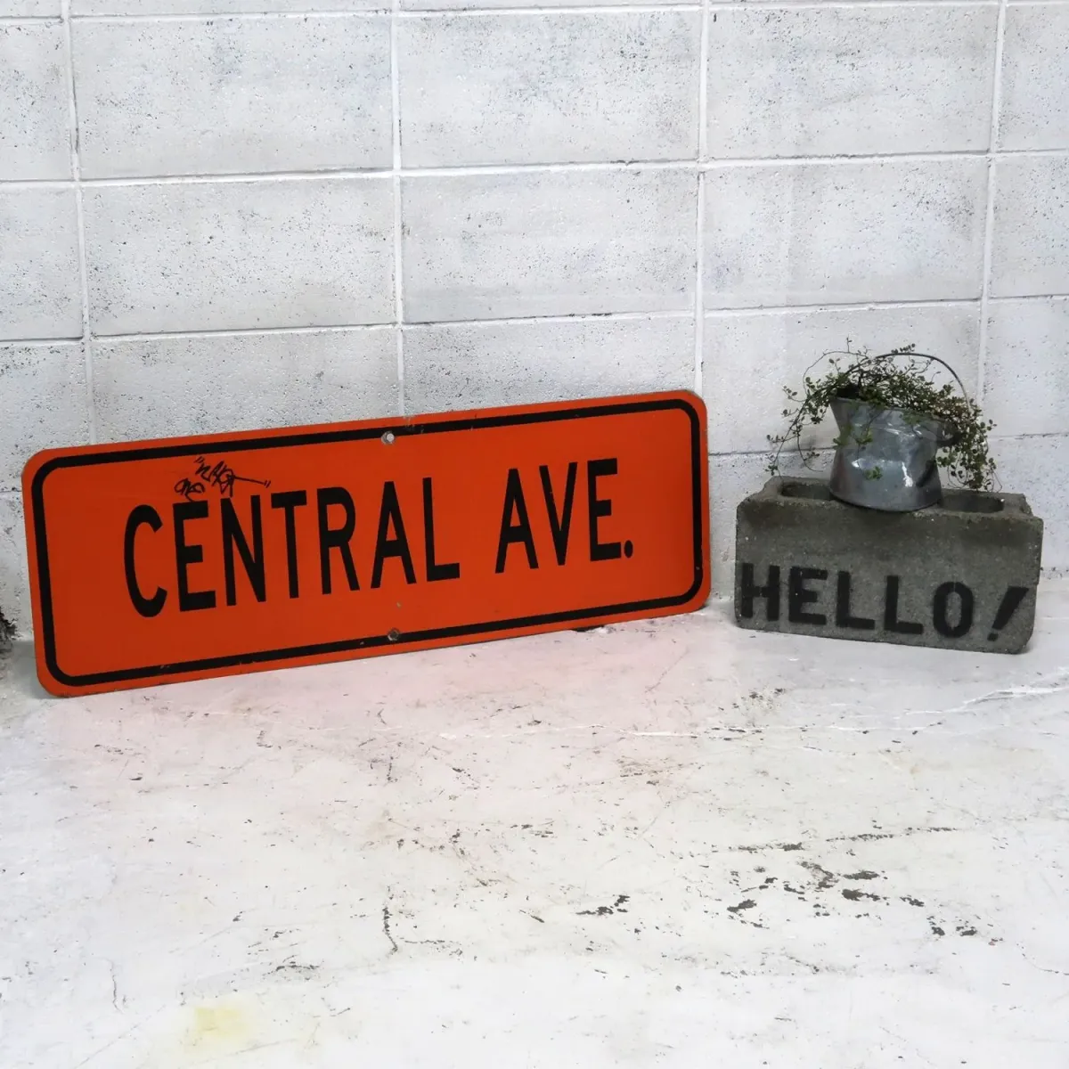 CENTRAL AVE. ストリートサイン