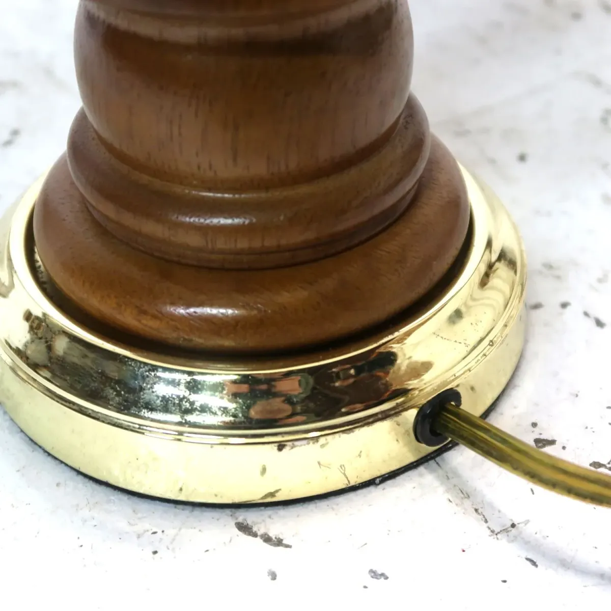 アンティーク モダンデザイン テーブルランプ