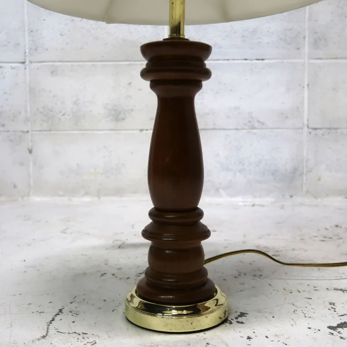 アンティーク モダンデザイン テーブルランプ