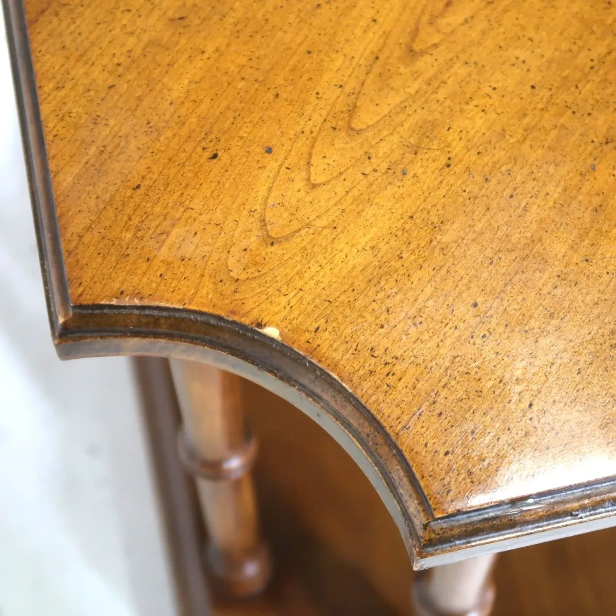 Brandt アンティーク サイドテーブル チェリーウッド