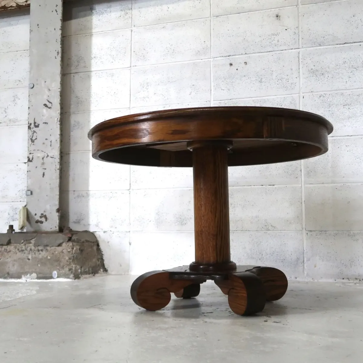 アンティーク ラウンドサイドテーブル