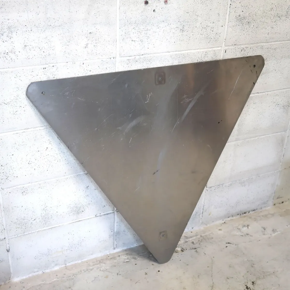 YIELD ビンテージ ロードサイン