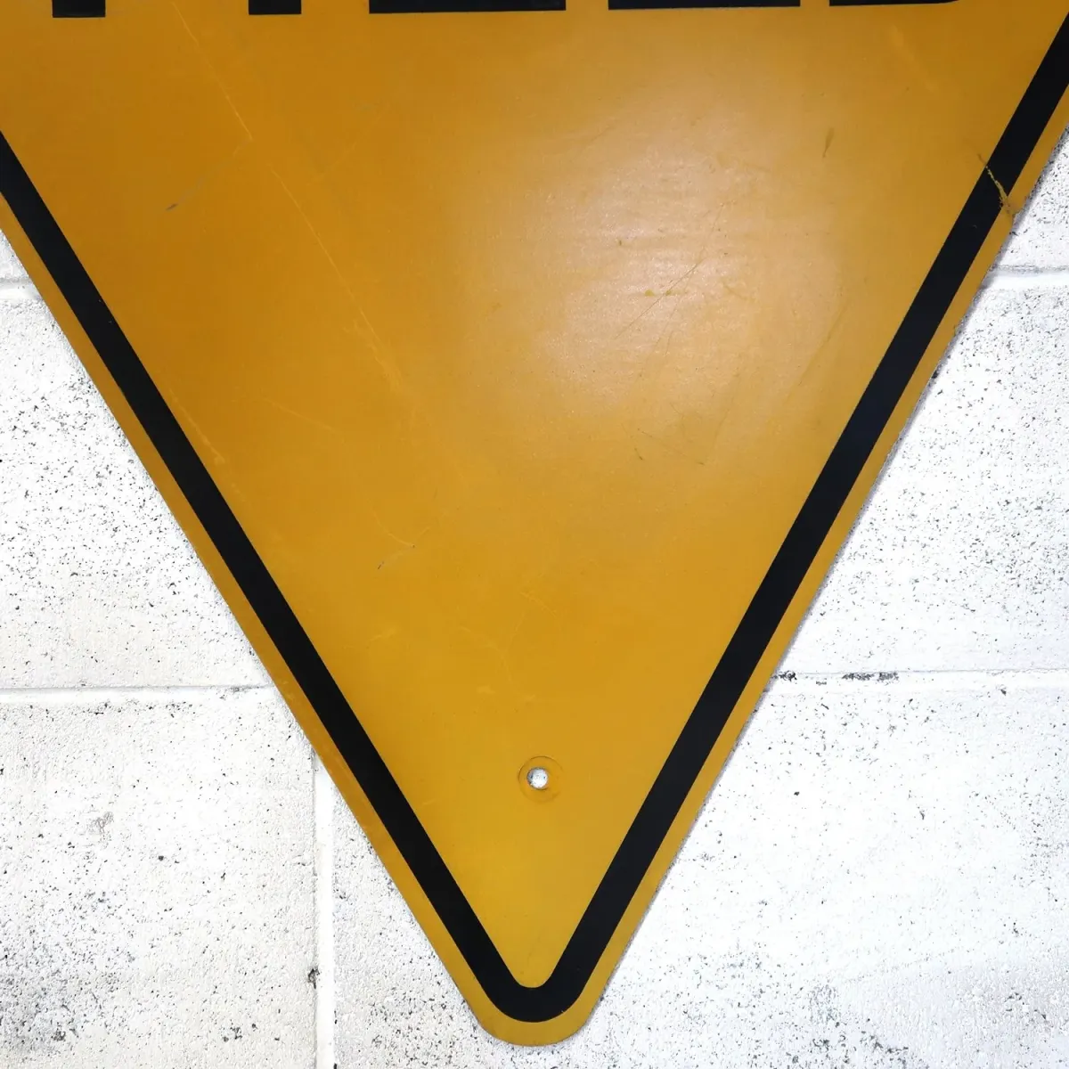 YIELD ビンテージ ロードサイン