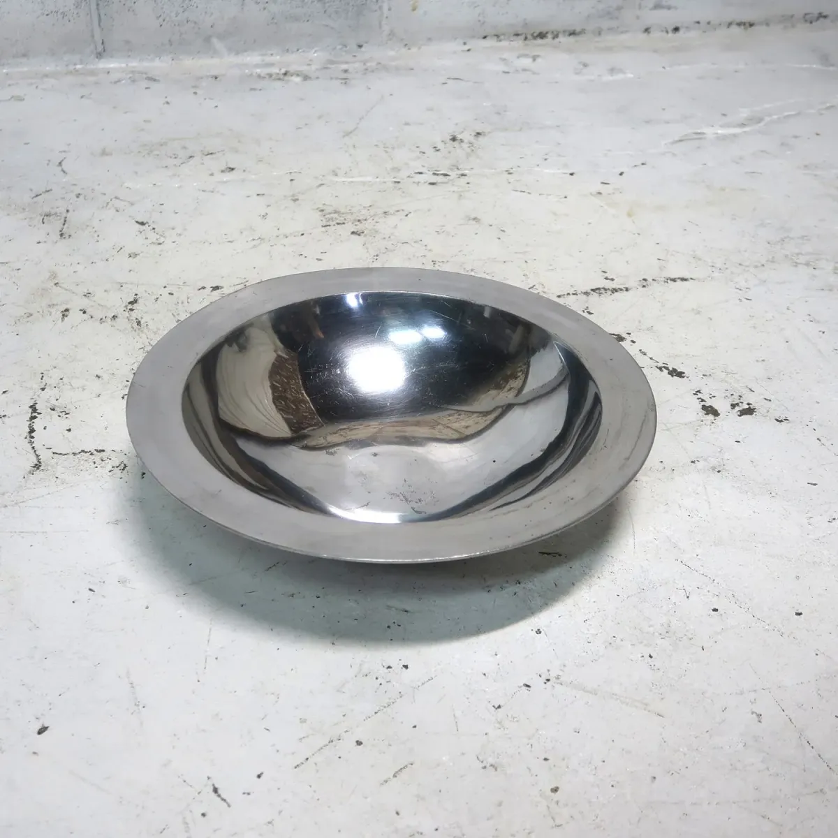 ビンテージ メタル ボウル