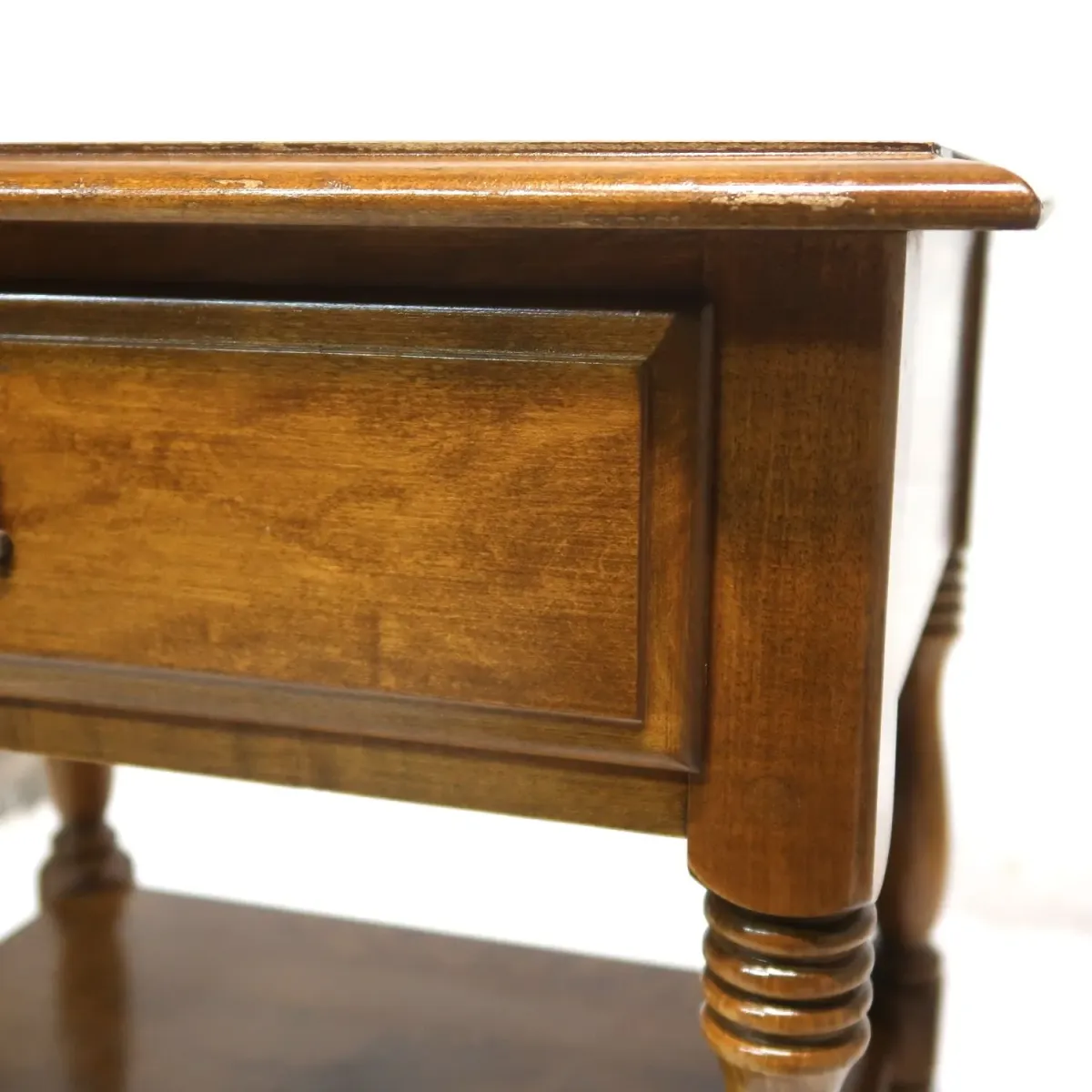 Ethan Allen アンティーク ナイトスタンド