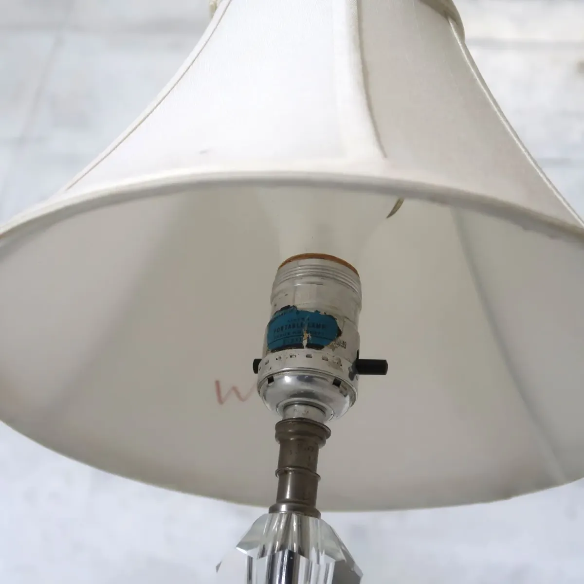 アンティーク ガラスベース テーブルランプ