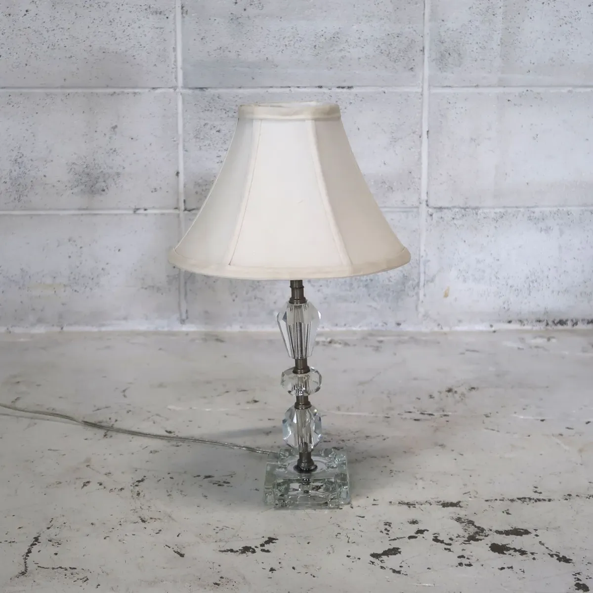 アンティーク ガラスベース テーブルランプ