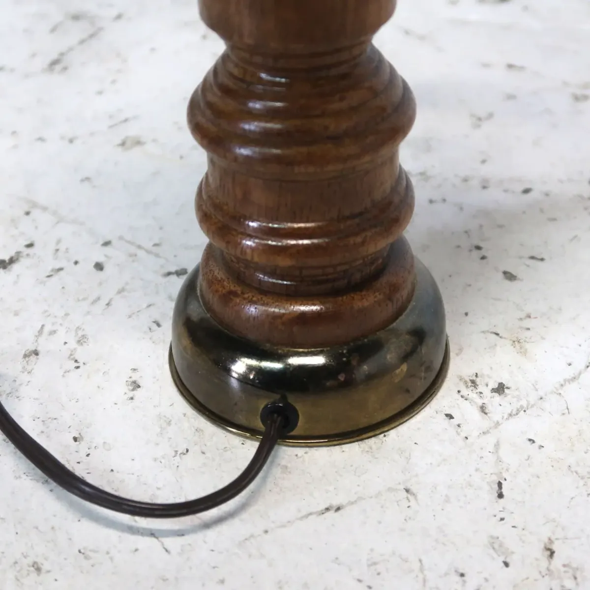 アンティーク モダンデザイン テーブルランプ