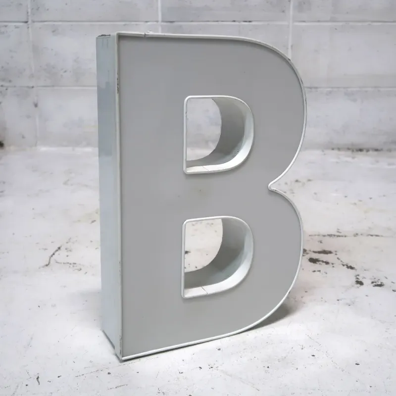 ビンテージ レターサイン B