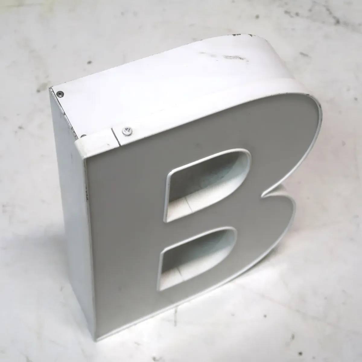 ビンテージ レターサイン B