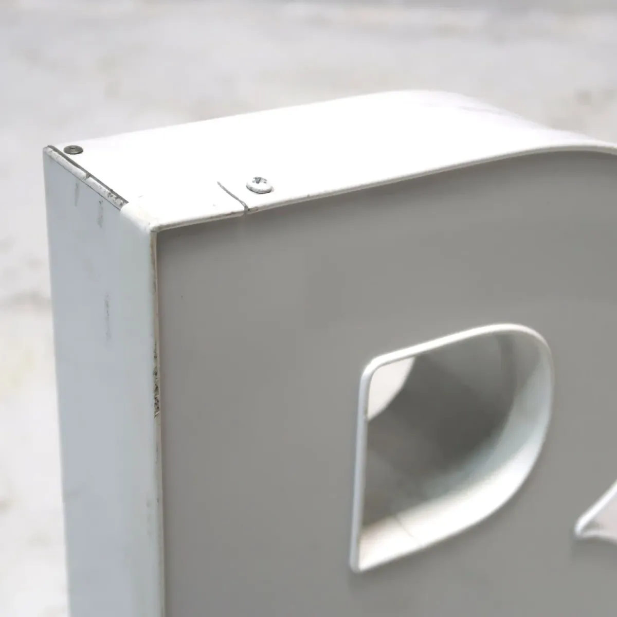 ビンテージ レターサイン B