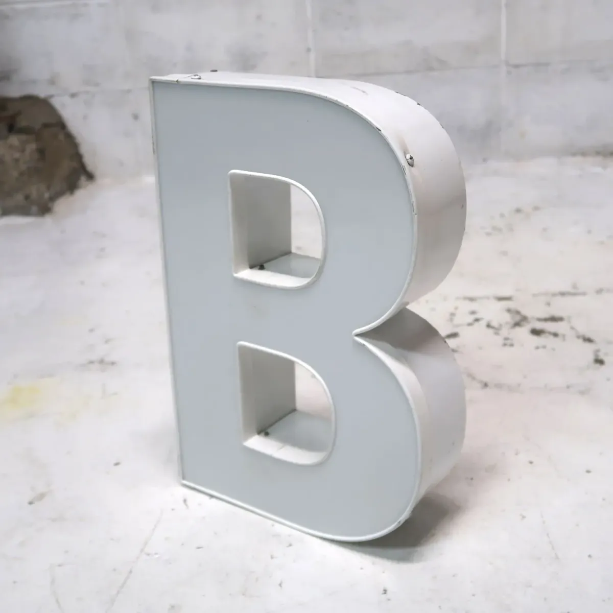 ビンテージ レターサイン B