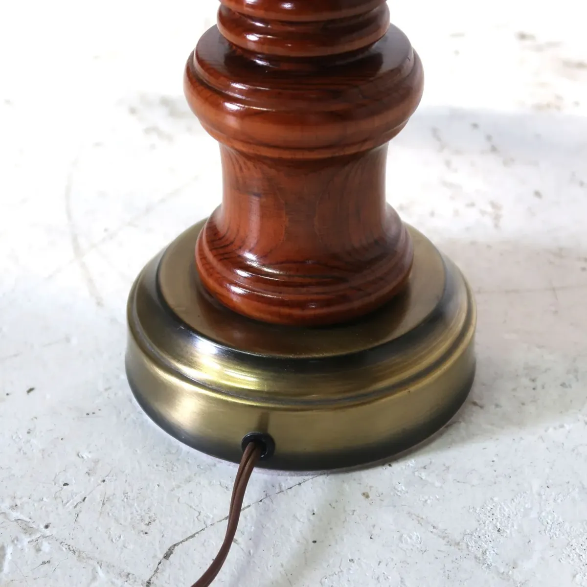 アンティーク モダンデザイン テーブルランプ