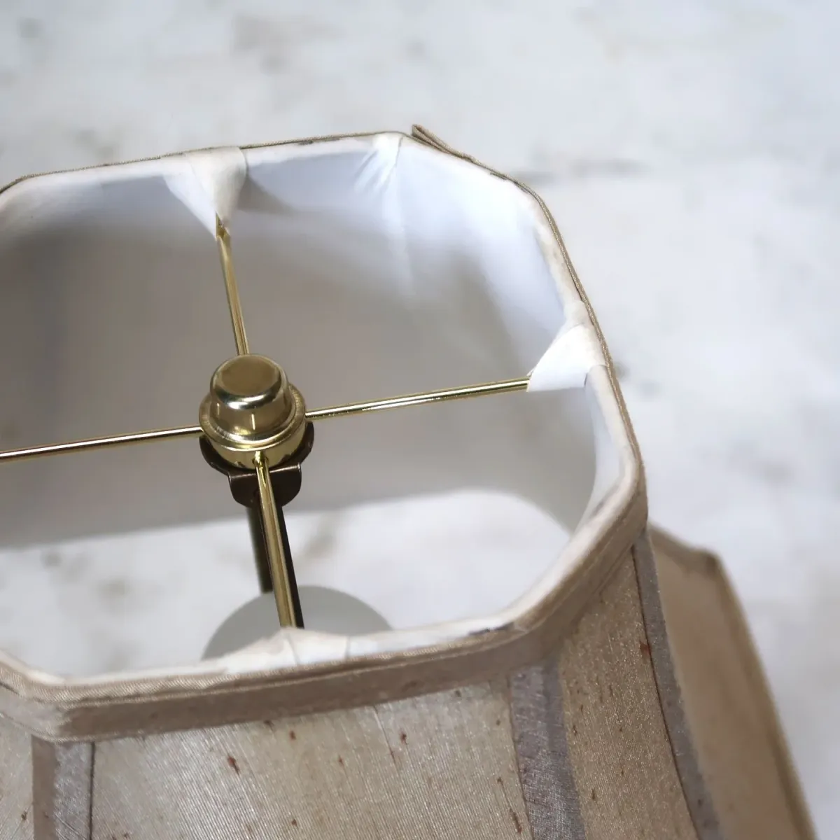 アンティーク モダンデザイン テーブルランプ