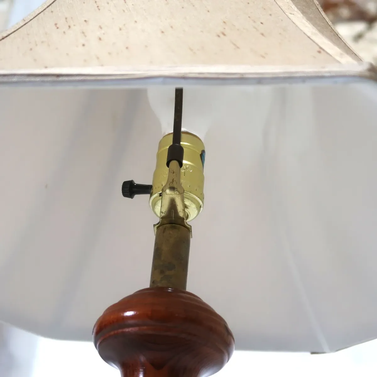 アンティーク モダンデザイン テーブルランプ