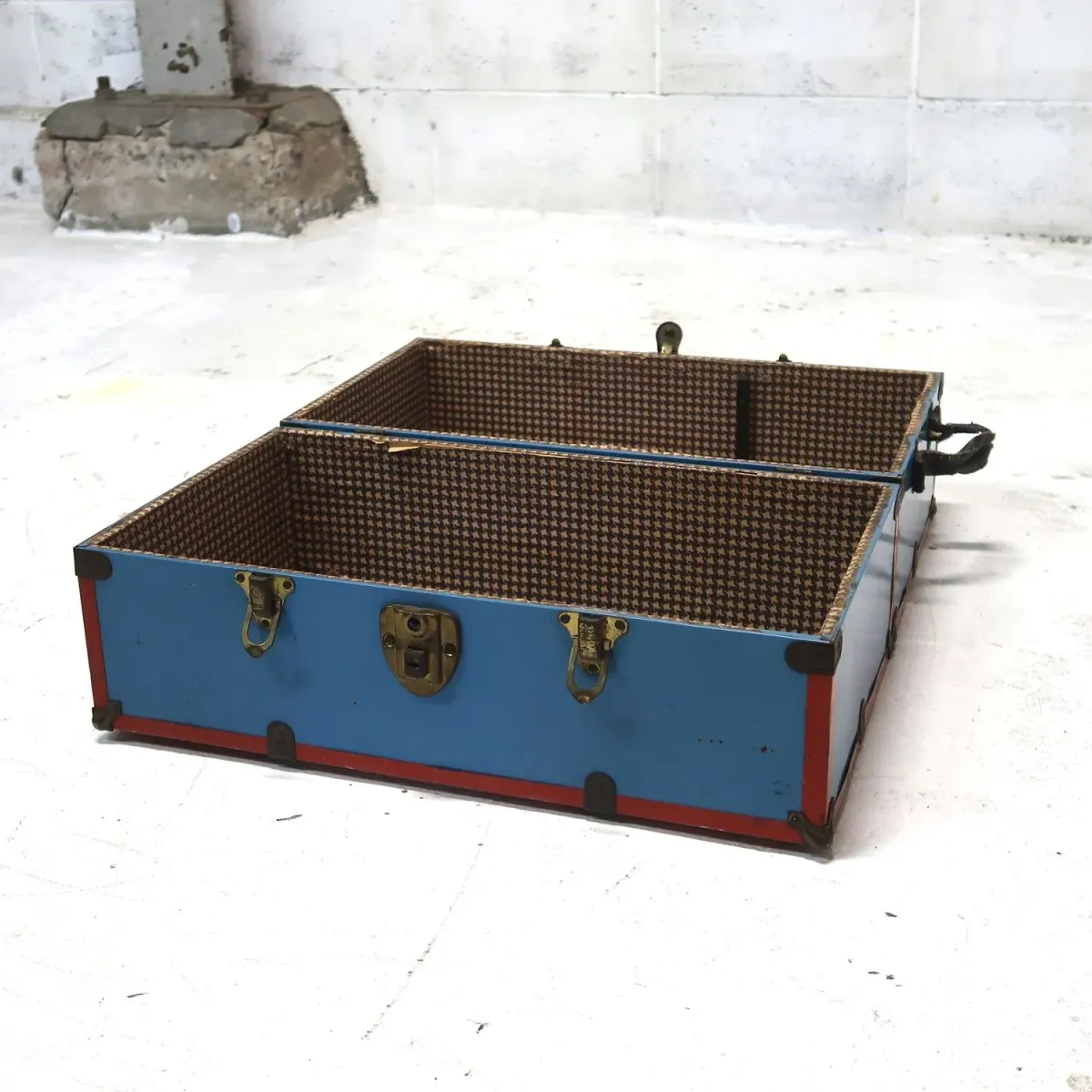 ビンテージ メタルトランク