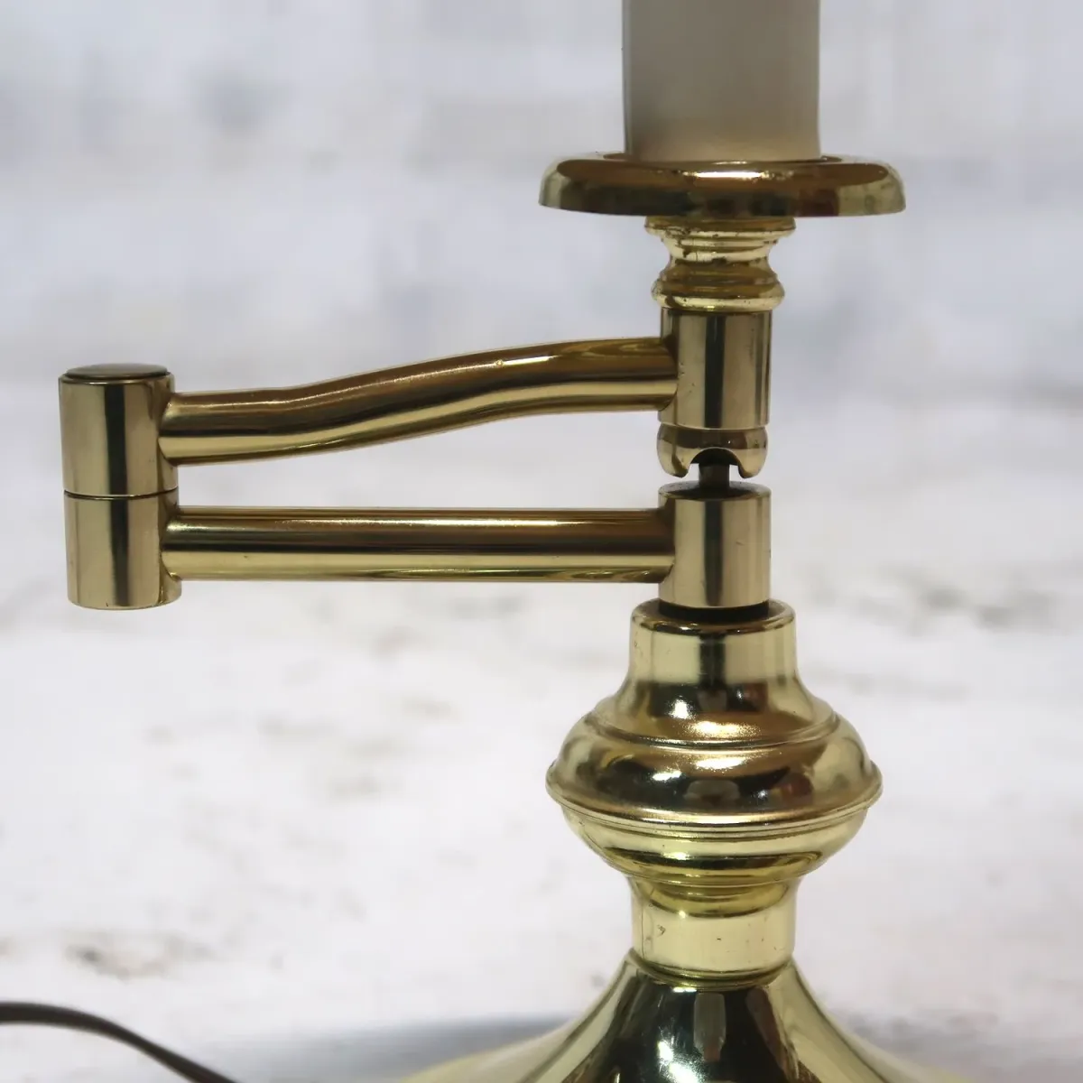 ゴールドメタル テーブルランプ