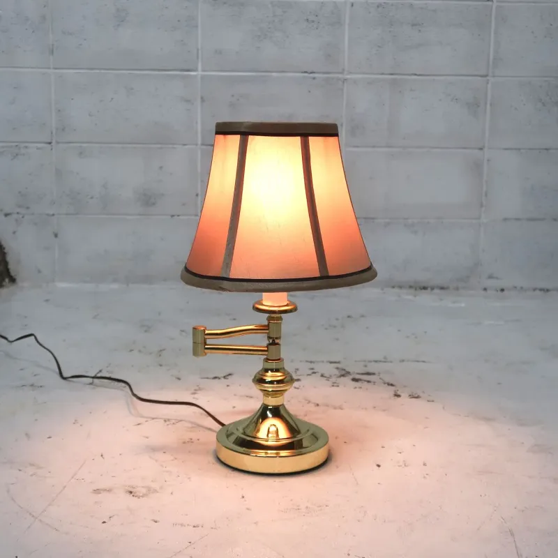 ゴールドメタル テーブルランプ