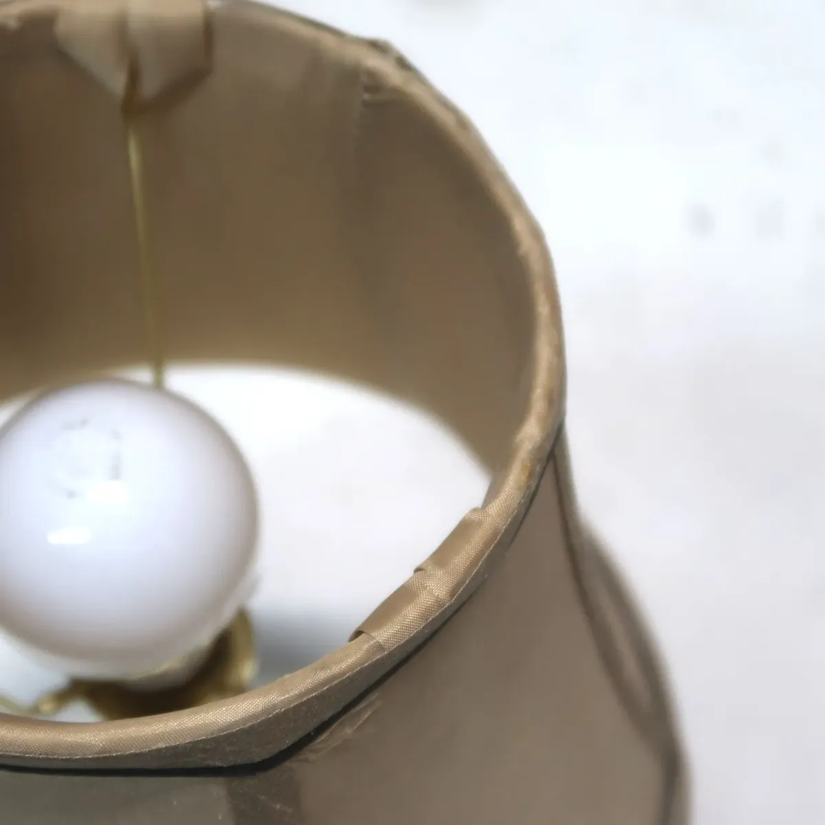 ゴールドメタル テーブルランプ