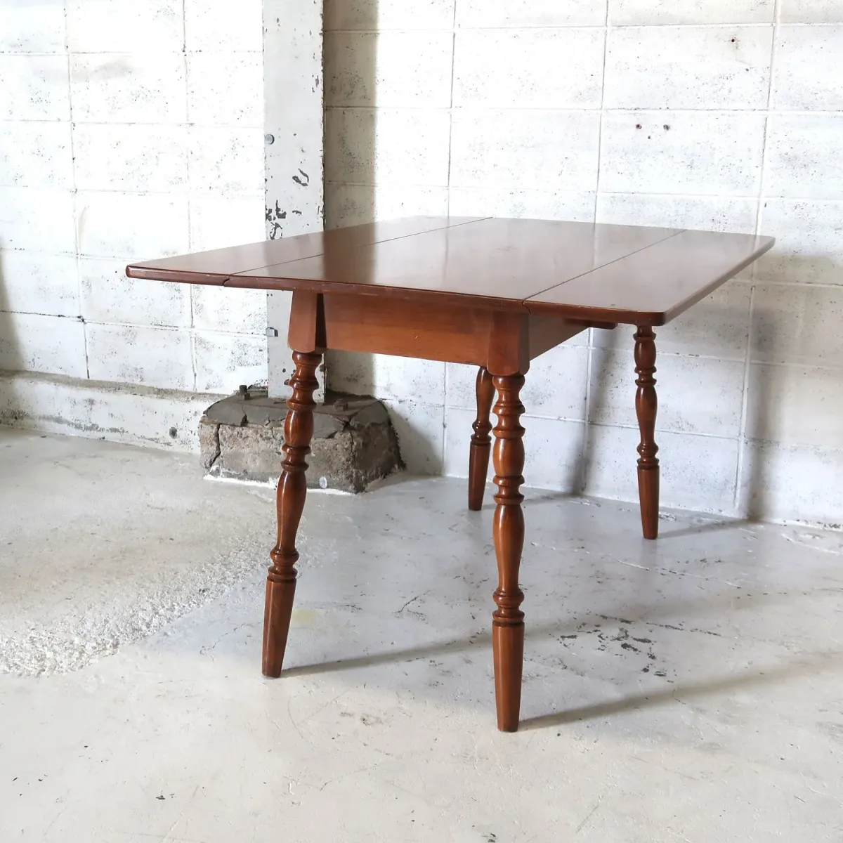 アンティーク バタフライ ダイニングテーブル