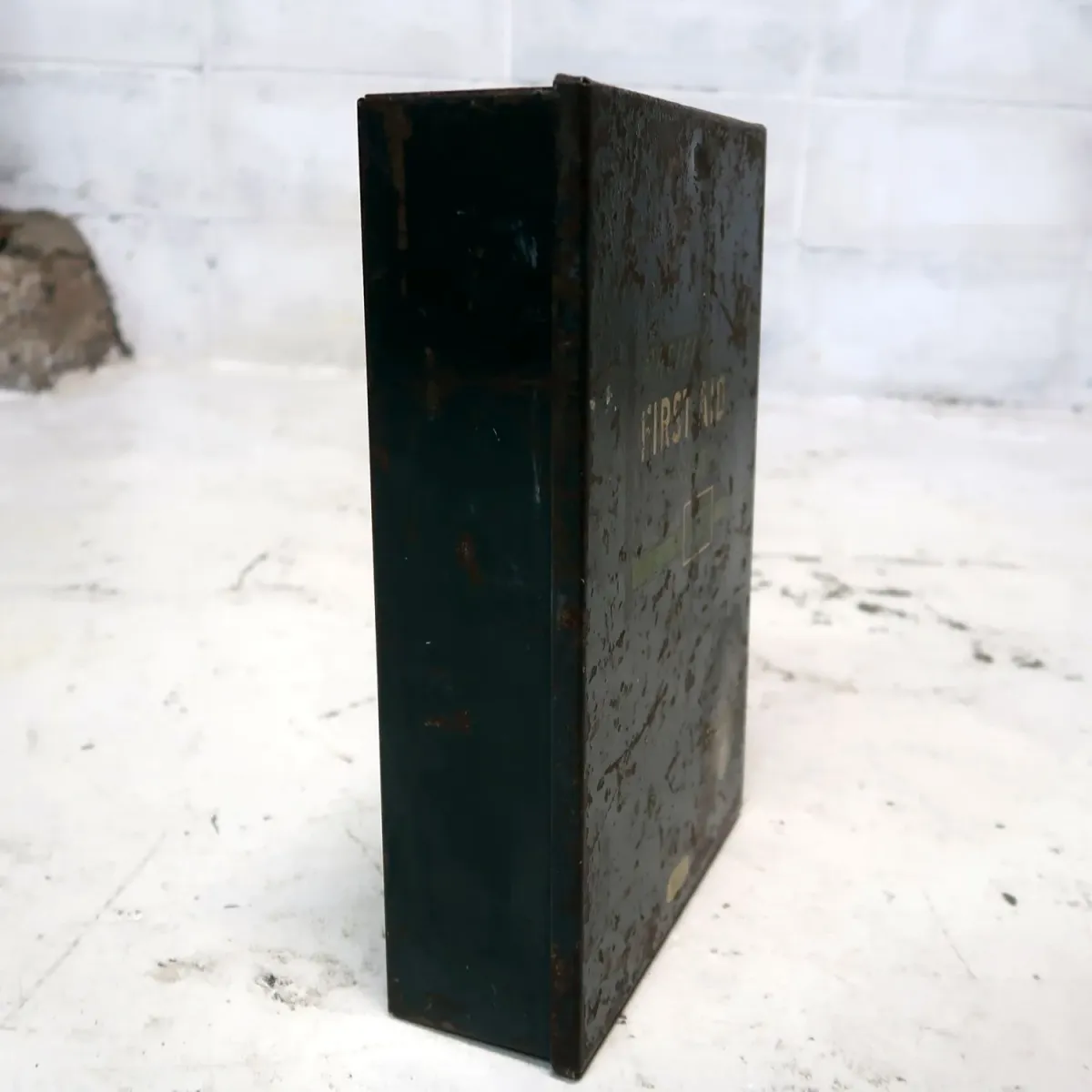 BULLARD ビンテージ FIRST AID メタルボックス ミリタリー