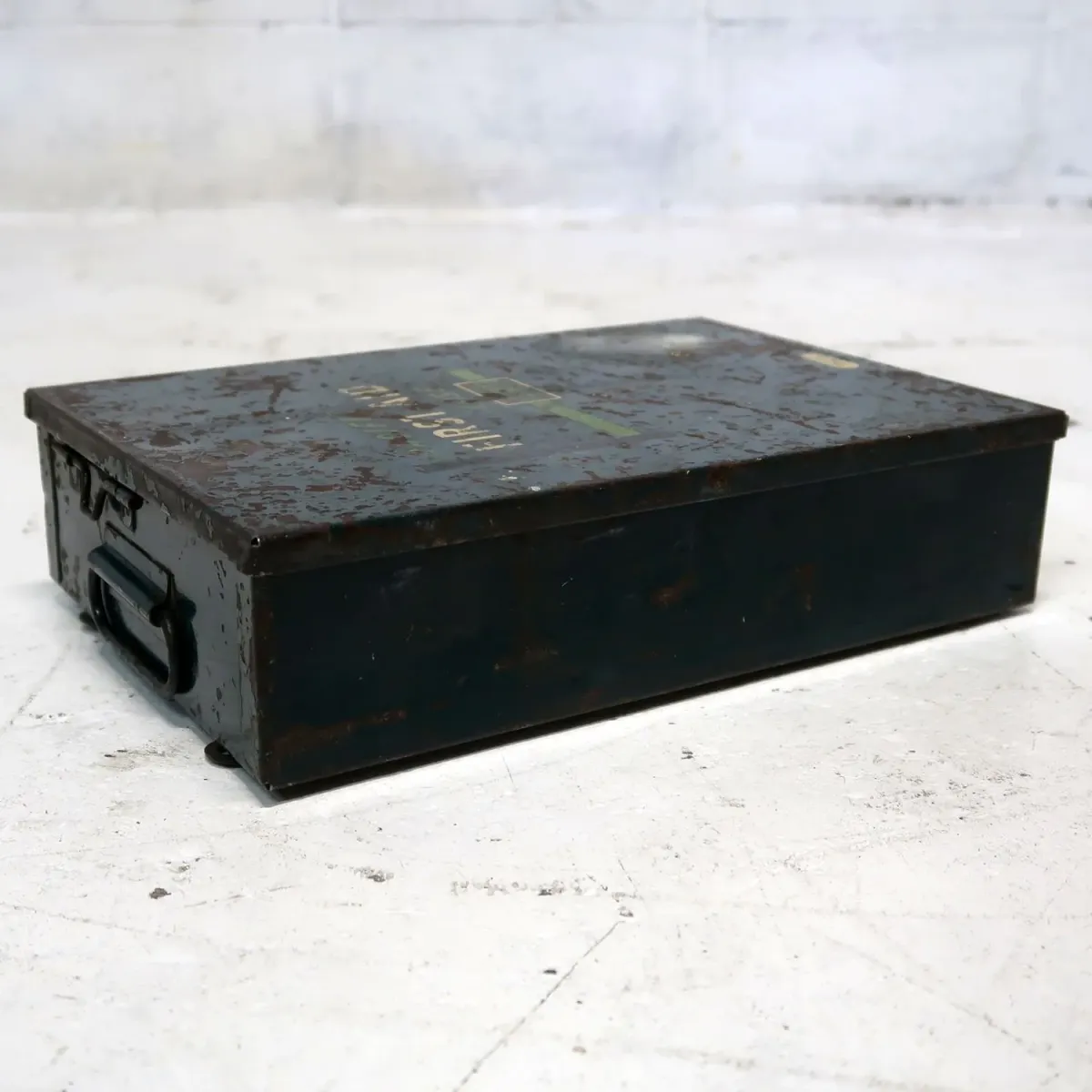 BULLARD ビンテージ FIRST AID メタルボックス ミリタリー